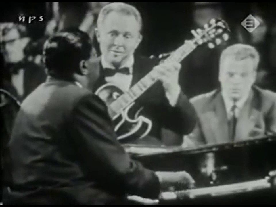 Oscar Peterson with Ray Brown & Herb Ellis – A Gal In Gallico (1958, HD)