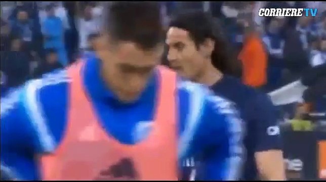 PSG: Edinson Cavani discutió con su técnico luego de haberlo cambiado