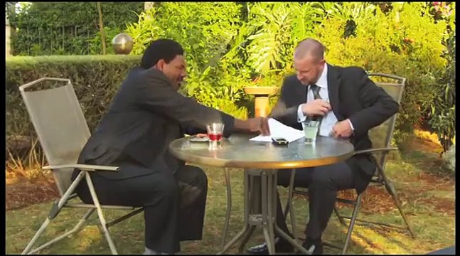 Corruption! (English, sous-titres français) Une petite vaurienne , un film de Global Dialogues