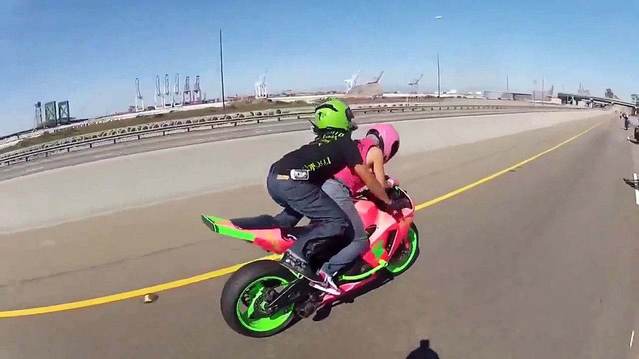 Psycho and Crazy on One Wheel Motorbike !