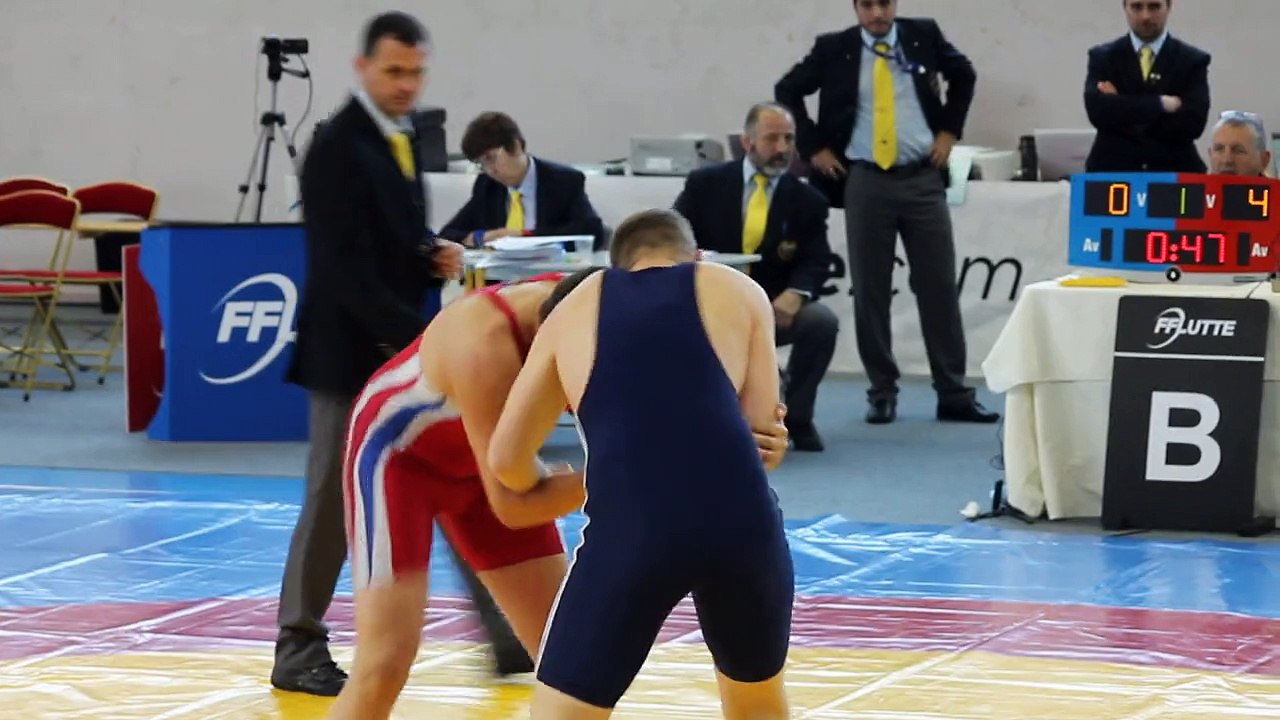 kenouche Nory vice-champion de France junior en 96 kg lutte gréco à Aulnay sous bois le 3 et 4 avril 2015