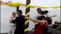 Sarhoş kadın düğünü berbat etti