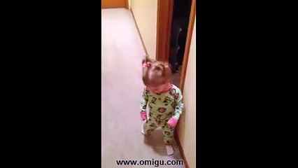 Girl discovers shadow and tries to get away.