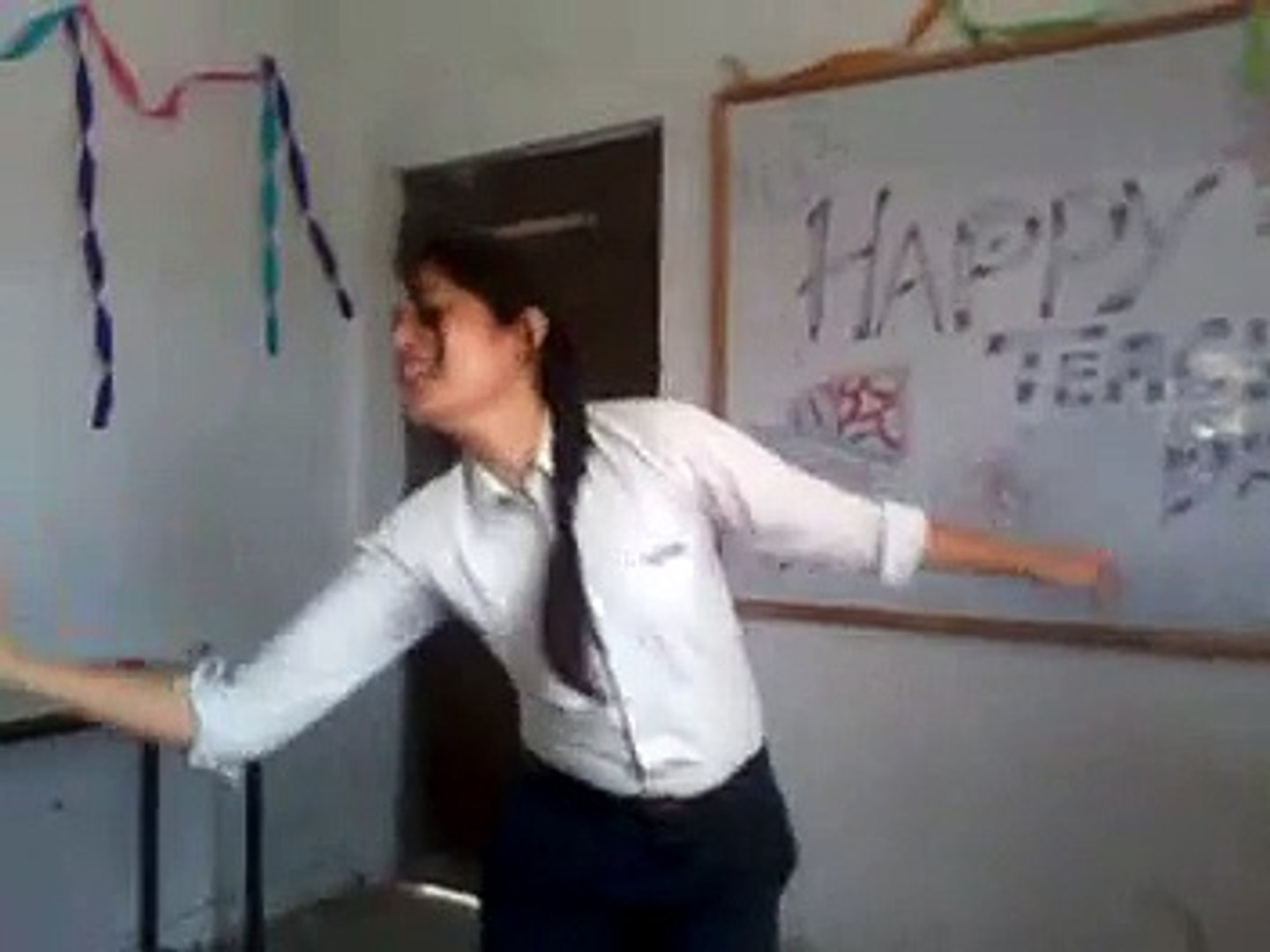 School Gali Sex Video - Indian School Girl Dance In Teacher Day - video Dailymotion