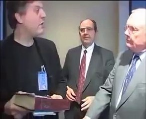 Neil Armstrong Wont Swear On The Bible because he is muslim