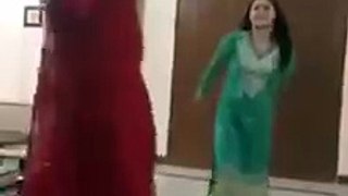 Chittiyaan Kalaiyaan Desi Girls Dance