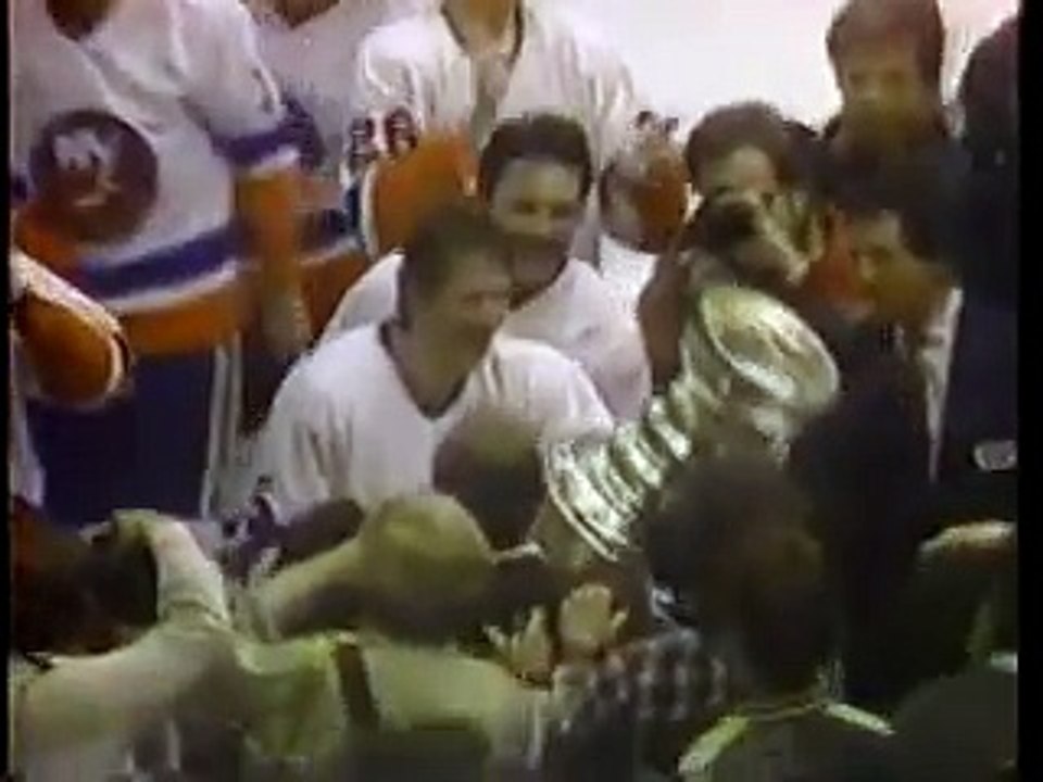 12 Days of Hockey - 80s Christmas tune