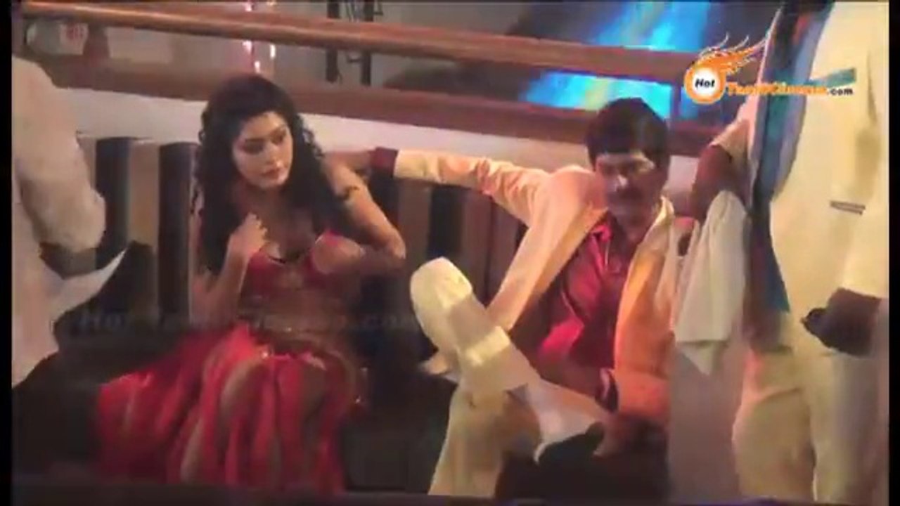 Why Item Song Placed In Movies - Reality Of Item Song In Shooting Spot