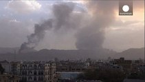 اليمن: تواصل غارات التحالف على مواقع الحوثيين وتأخر ادخال المساعدات
