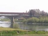 Pavia: ponte coperto sul fiume Ticino