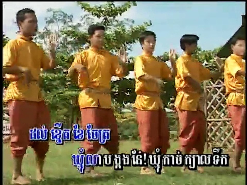 ឃ្មុំឡើងក្បាលទឹក,ទូច ស៊ុននិច,Kmum Leung Kbal Tirk,Touch Sunnix