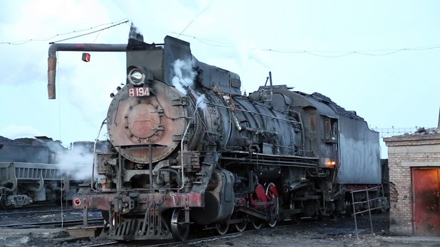 Sandaoling et sa mine de charbon à ciel ouvert