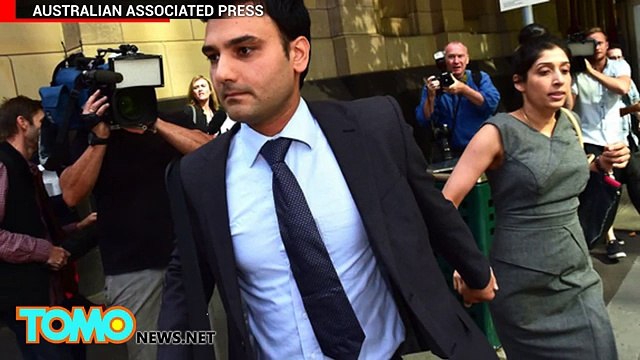 رجل من أنديانا اسمه ديبارك دنقر يدعي أنه ابيض لاستدراج النساء اليائسات إلى سريره