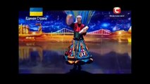 شاب عربي مصري يهز مسرح مواهب اوكرانيا