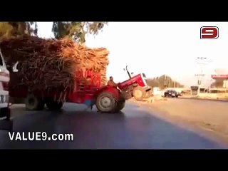 Amazing Tractor Stunt- Only In Pakistan, Must See