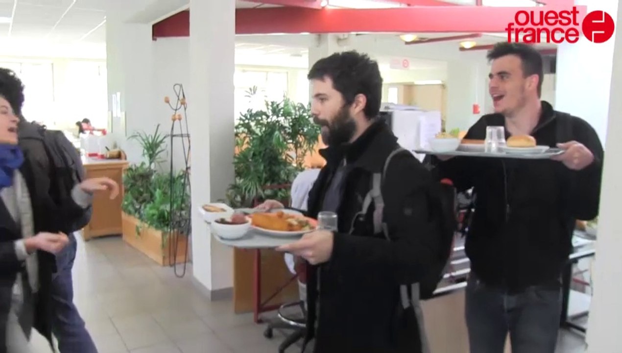 Rennes : pour sauver leur resto U, ils mangent sans payer
