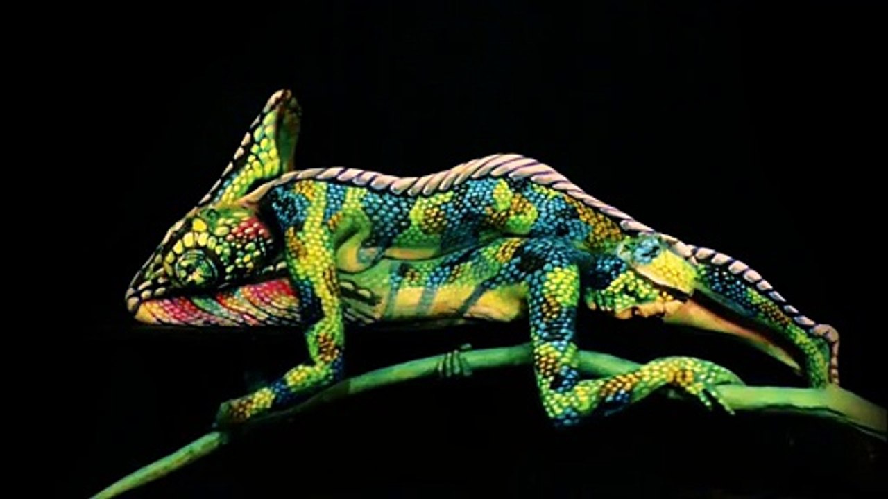 Camaleon con Body Painting
