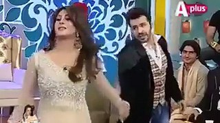 pakistani morning shows main hony wali be sharmi ap b daikh le aik nazar