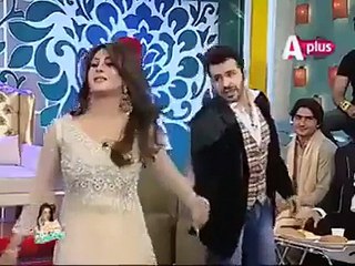 pakistani morning shows main hony wali be sharmi ap b daikh le aik nazar