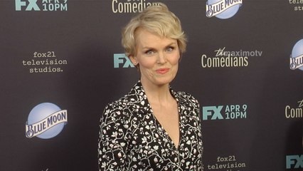 Stephnie Weir FX's The Comedians Red Carpet Premiere Arrivals
