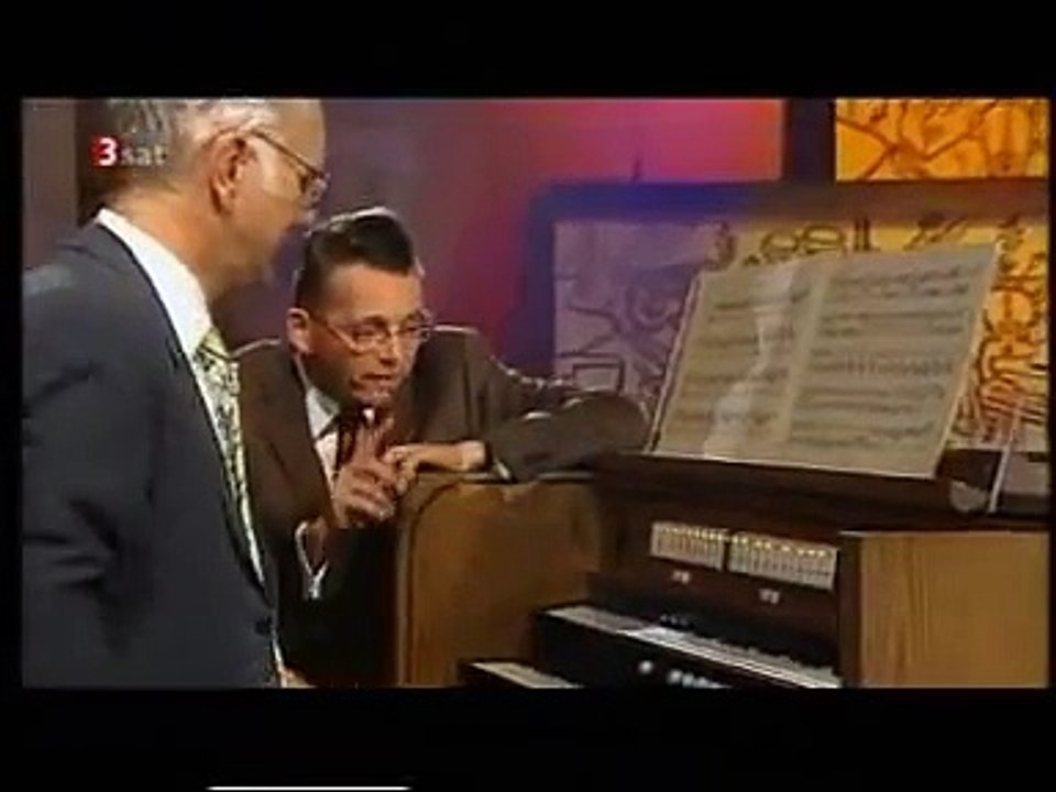 Harald Schmidt plays J. S. Bach
