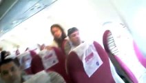 Jean Wyllys troca de assento em avião após ver que Bolsonaro sentaria ao lado