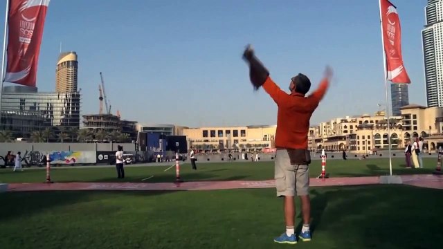 تصوير مذهل من كاميرا مثبتى على ظهر صقر