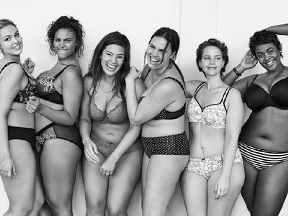 Lane Bryant Cacique #imnoangel Lingerie F train at East Broadway