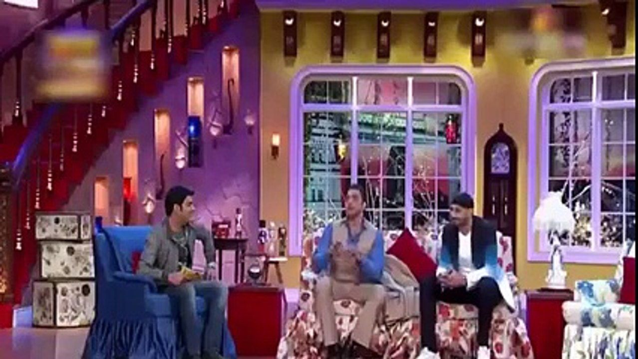 shoib akhtar pakistan k khilaf bat kar raha hn