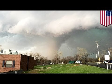 Tornadoes in Oklahoma and Arkansas kill one, injure 15 in severe supercell thunderstorm