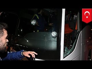 FOOT: Après un match victorieux, le bus de l’équipe de foot se fait attaquer