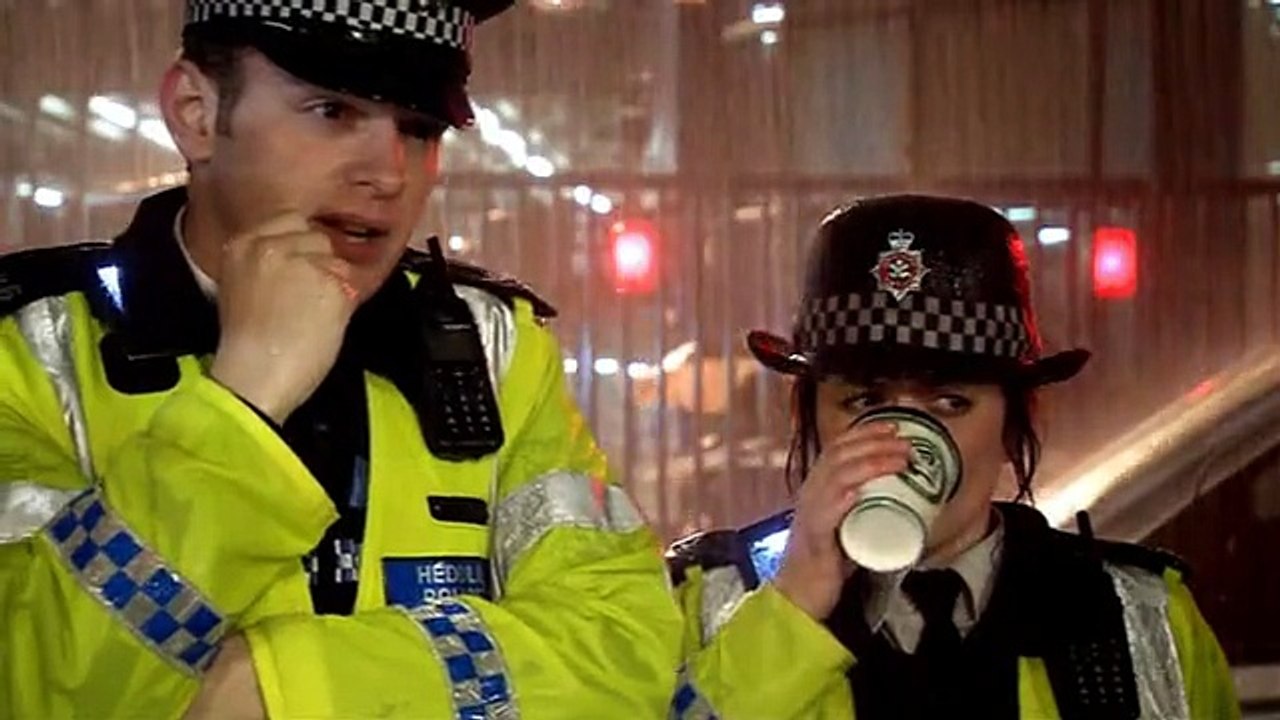 torchwood s1e1 fr