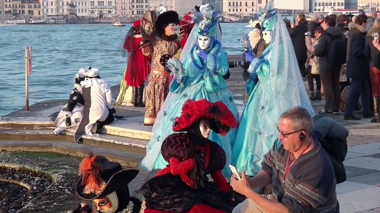 Rouge Carnaval