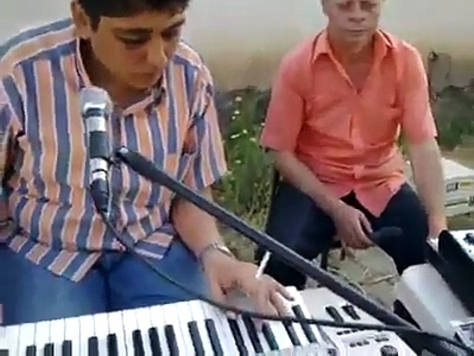 FERDİ TAYFUR-2015 YENİ SES SİZLERLE