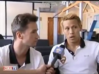 サッカー日本代表、ピッチ外でのスーパープレー　本田圭佑、長谷部誠、長友佑都の語学力