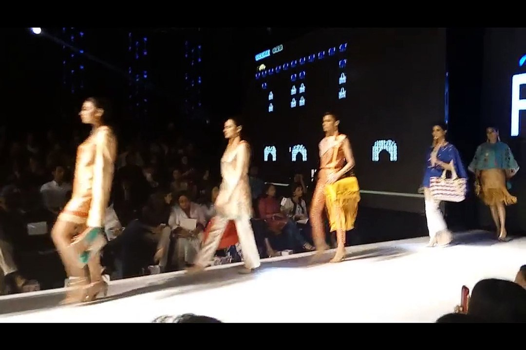 Day 02 - Jafferjees and Wardha Saleem - Fashion Pakistan Week Spring/Summer 2015 #TFPW15