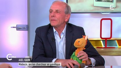 Axel Kahn, la traversée de la France à pieds - C à vous - 07/04/2015