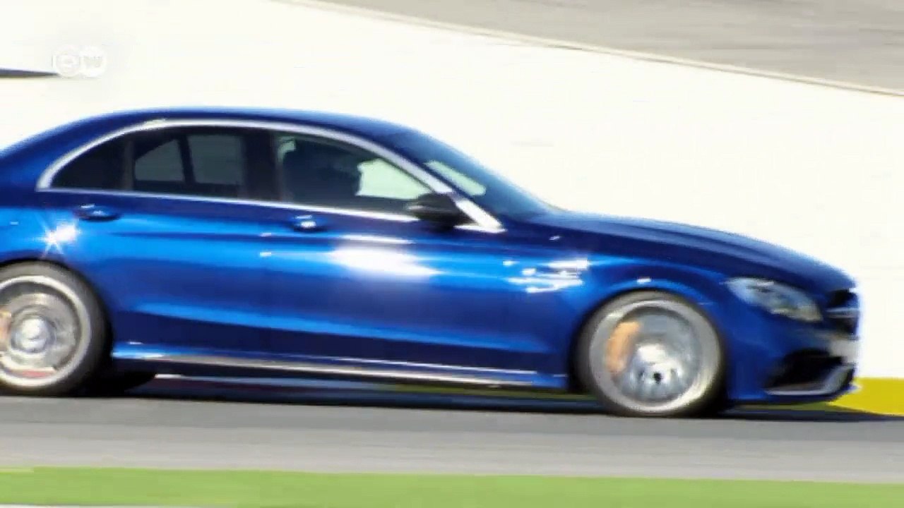 Auf der rennstrecke mit dem mercedes c 63 s amg und c 63 amg | motor mobil