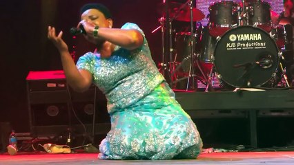Rebecca Malope - Macufe Gospel Festival 2012