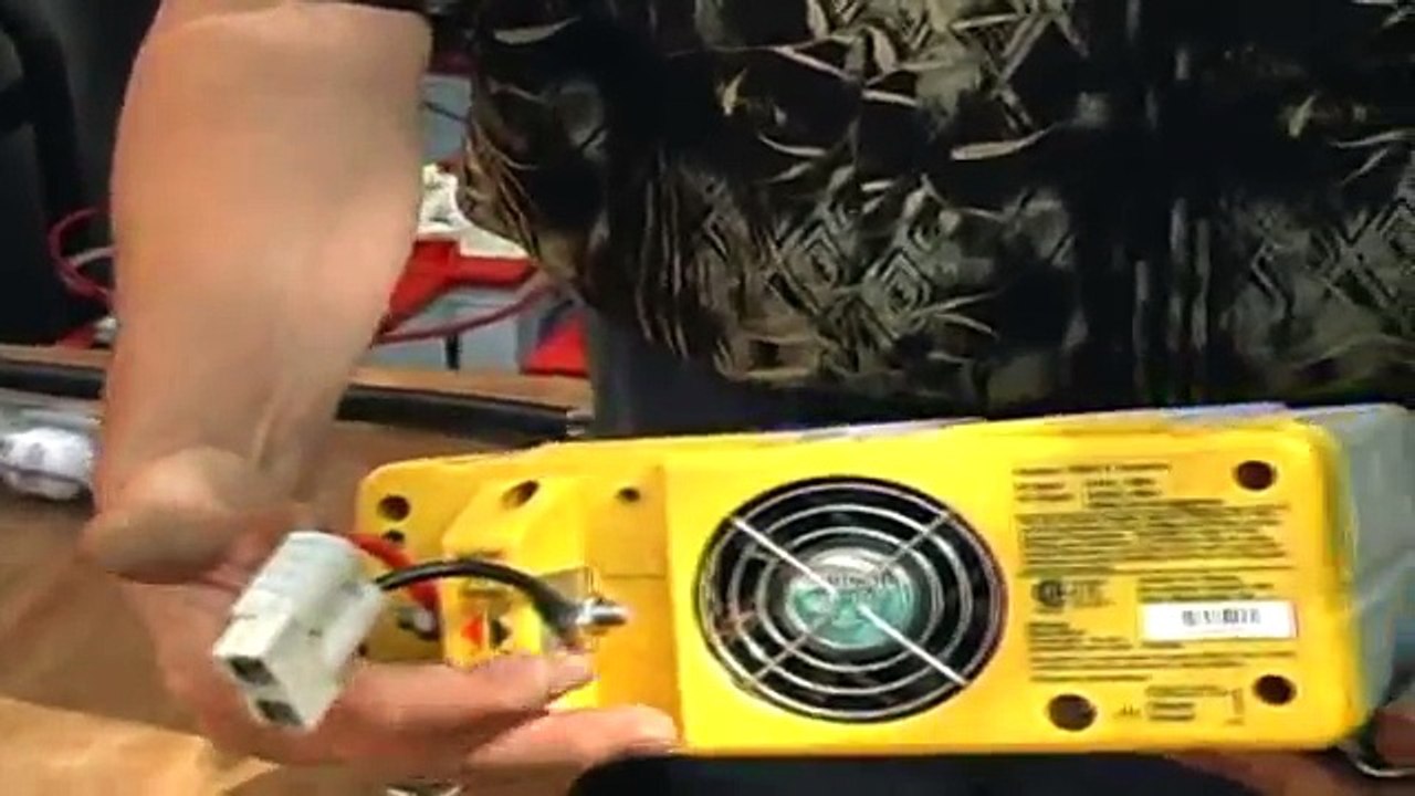 How to Install Solar Panels : Standard Inverters for Solar Energy