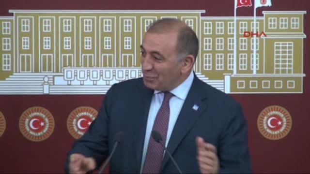 Gürsel Tekin, TBMM'te Basın Toplantısı Düzenledi