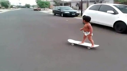 Incredible 2 year old skate kid