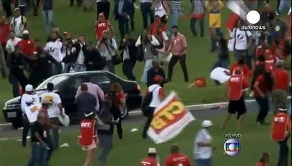 Brezilya'da işçilerden Rousseff'e istifa protestosu