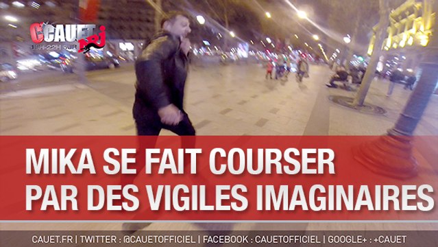 Mika se fait courser par des vigiles imaginaires - C'Cauet sur NRJ