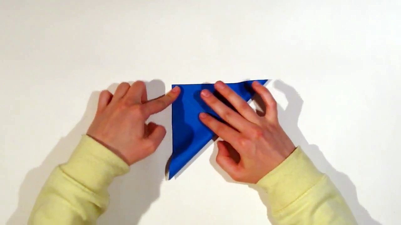 Easy Origami Peacock - Origami Tutorial - How to make an easy origami peacock