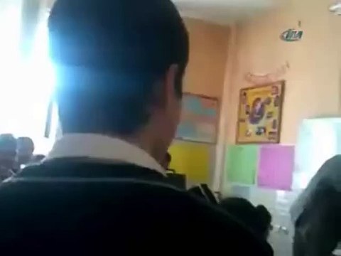 Uçan adam sabri öğrenciyken =] - Uçan Liseli