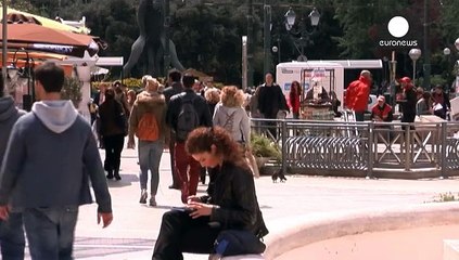 Crisi di liquidità, la Grecia: i soldi per l'Fmi ci sono. Ma la PA ritarda i pagamenti