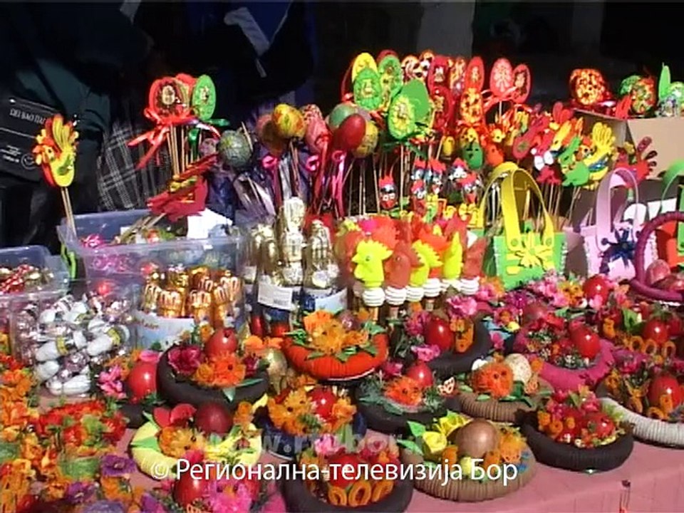 Ponuda na borskoj pijaci pred Vaskrs, 08. april 2015. (RTV Bor)