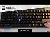 Veja um barco sendo explodido por um míssil / Hacker faz jogo Snake rodar em um teclado | TecNews