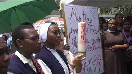 Largas esperas para poder enterrar a las víctimas de Garissa